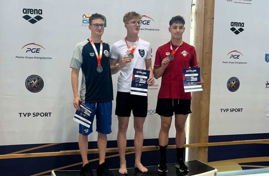 Sukcesy pływaków UKS „V” Łomianki na Mistrzostwach Polski