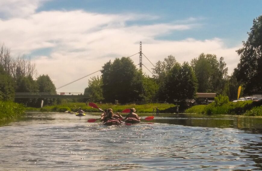 Strażacki spływ kajakowy