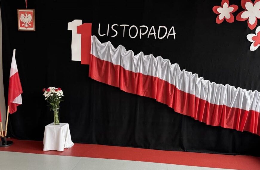 Święto Niepodległości w Samorządowym Przedszkolu "Jabłuszko" w Bądkowie