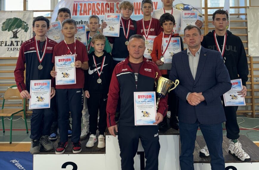 GRAD MEDLI PODCZAS MISTRZOSTW MAZOWSZA W ZAPASACH W STYLU WOLNYM