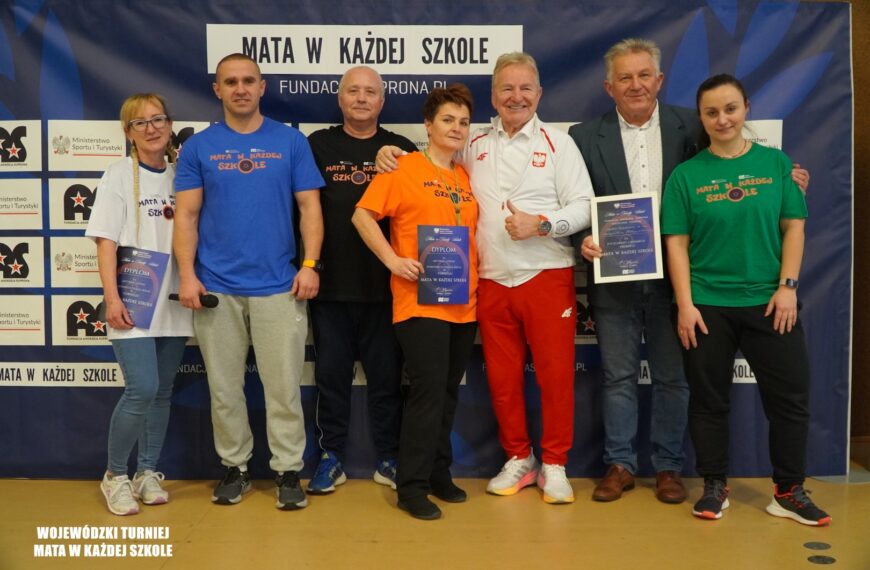 „MATA W KAŻDEJ SZKOLE”. TURNIEJ SPORTOWY W SZKOLE PODSTAWOWEJ IM. ŚW. MAKSYMILIANA KOLBEGO W TERESINIE