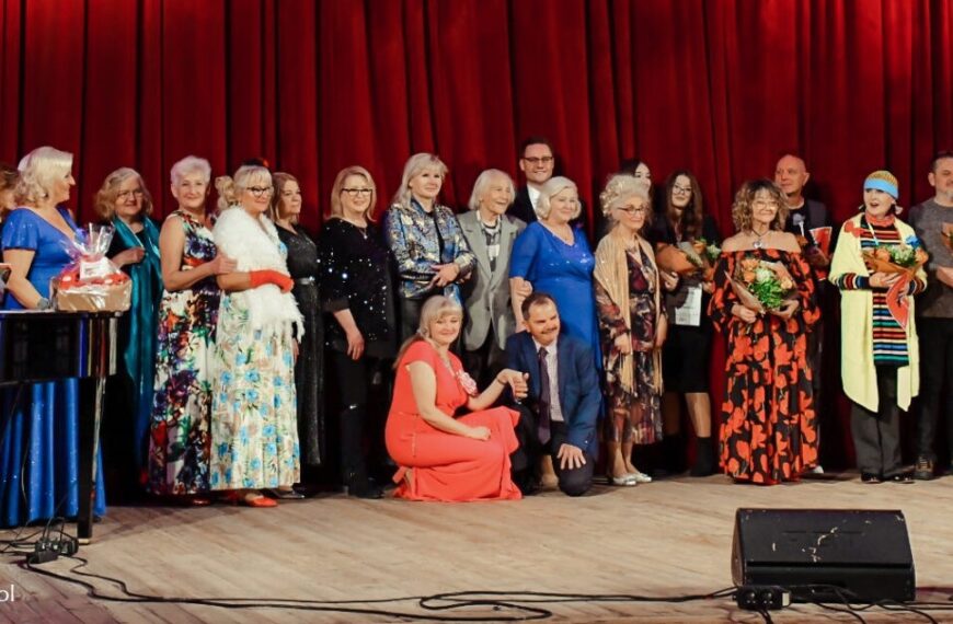 FESTWAL ŚPIEWAJĄCYCH SIĄTEK. KOLEJNY SUKCES KLARY ZAWADZKIEJ