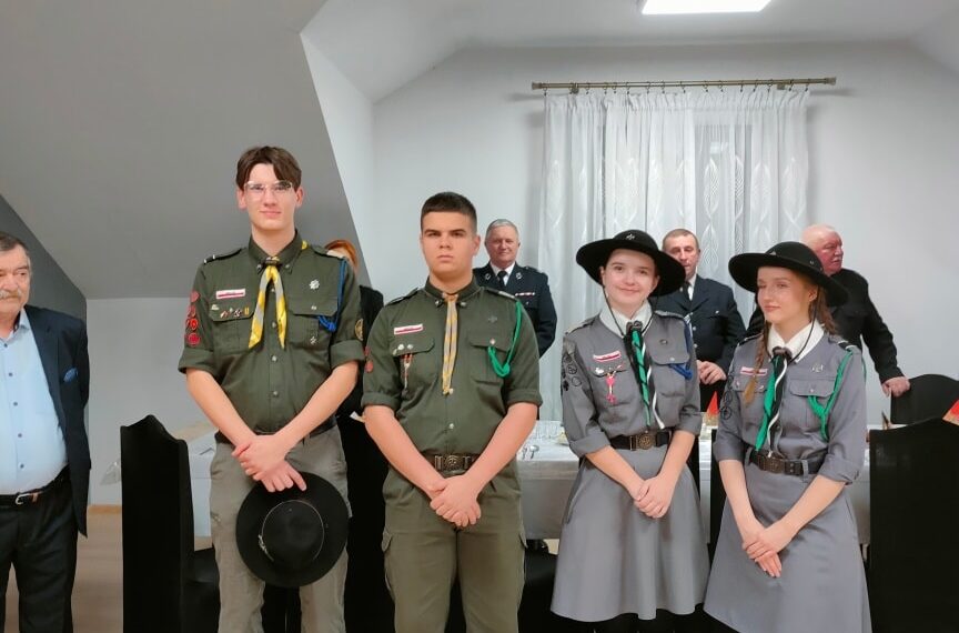 DRUHOWIE Z POWIATU RADOMSKIEGO NA SPOTKANIU OPŁATKOWYM W GMINIE GÓZD