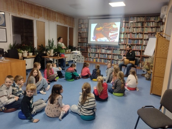 WARSZTATY ,,PODRÓŻ JEDWABNYM SZLAKIEM”