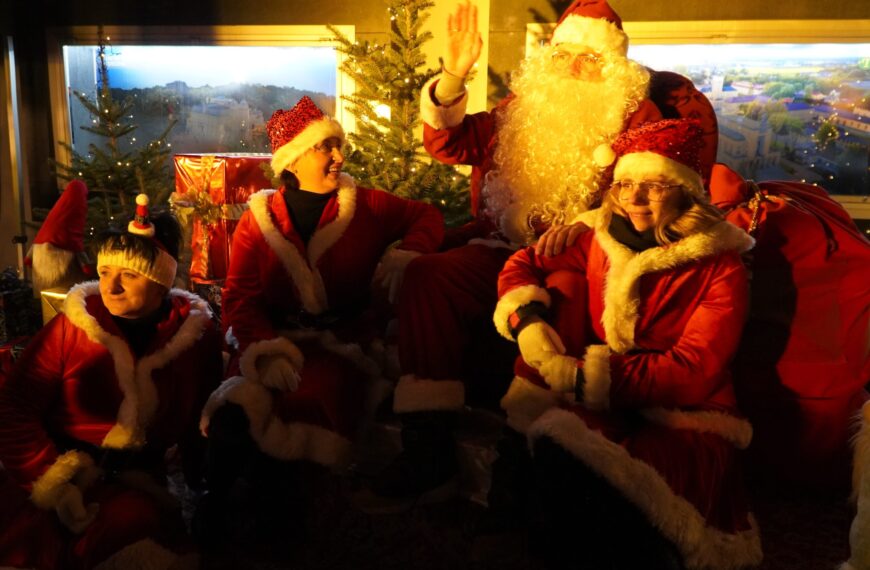 MIKOŁAJ NA DWORCU TO.KULTURA!