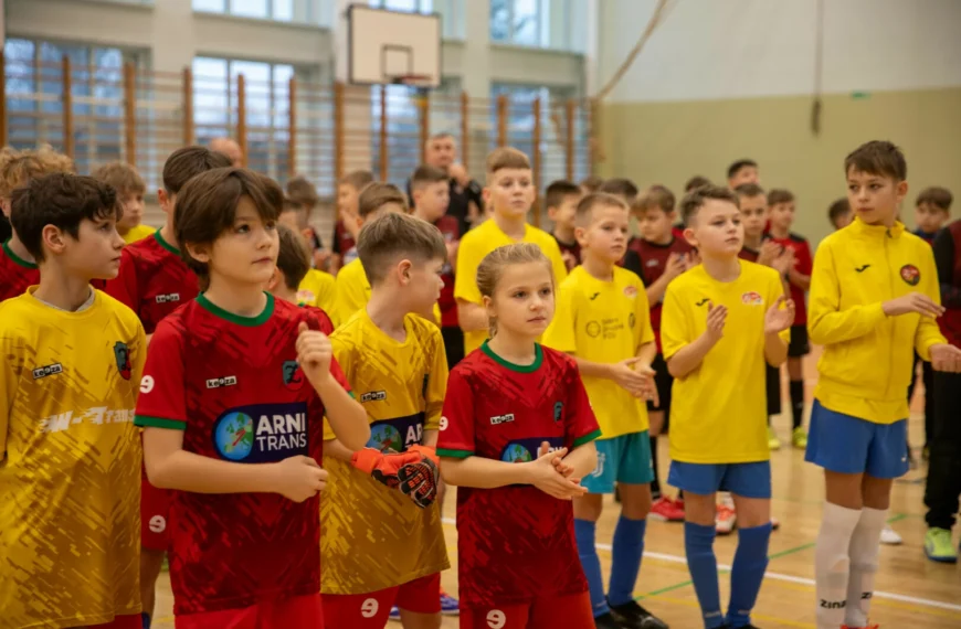 Żbik grał dla Igora