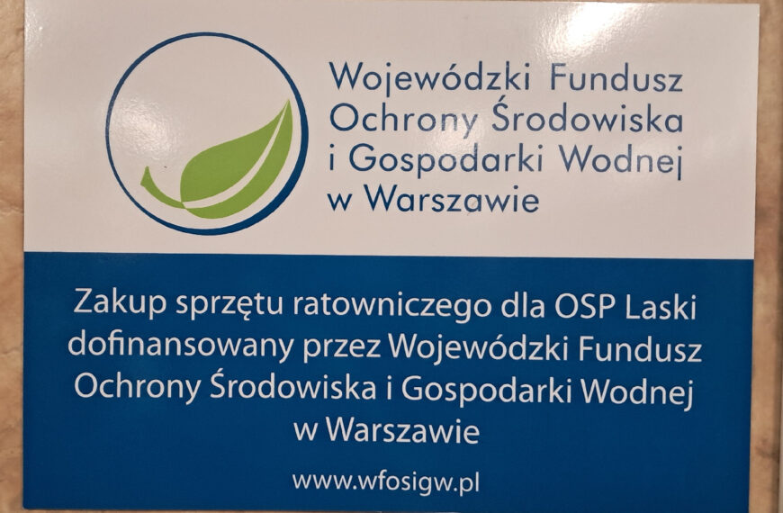 Ubiór bojowy, hełm i radiotelefon…