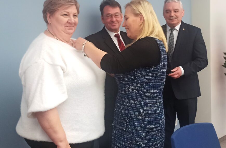 Medal za zasługi w rozwoju wędkarstwa dla pani Agaty Łukasiuk