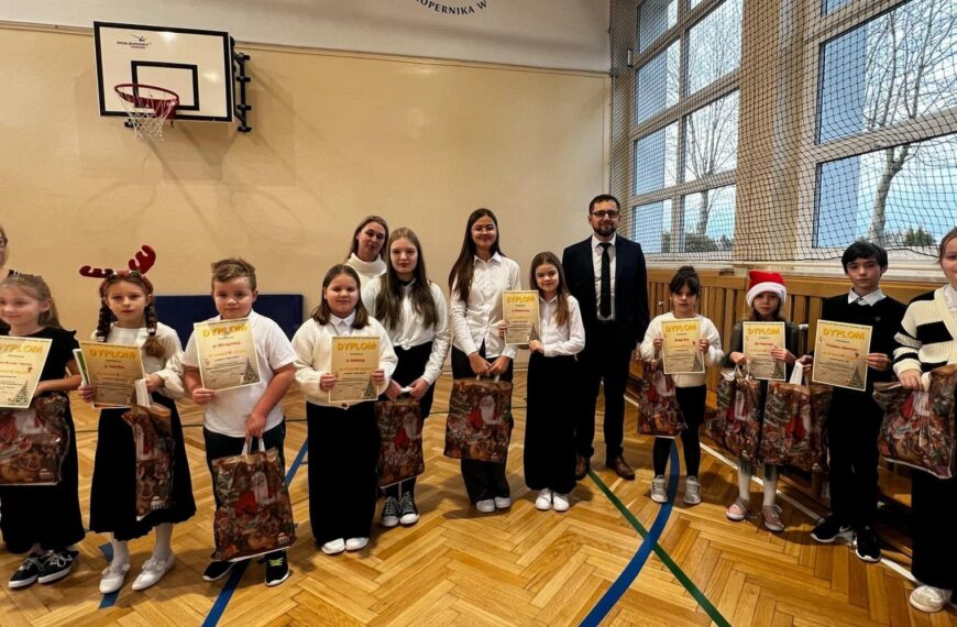 KONKURS PLASTYCZNY „NAJPIĘKNIEJSZA OZDOBA BOŻONARODZENIOWA” W SZKOLE PODSTAWOWEJ IM. MIKOŁAJA KOPERNIKA W SZYMANOWIE