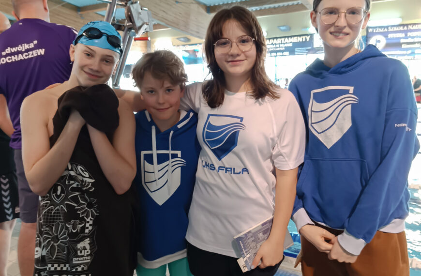 Zawodnicy UKS Fala Nieporęt przywieźli medale z Ogólnopolskich Zawodów Pływackich „Mława dla pływania”