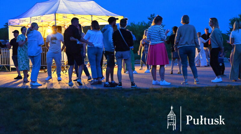 Noc świateł i dźwięków – „Disco Party” na Przystani Miejskiej