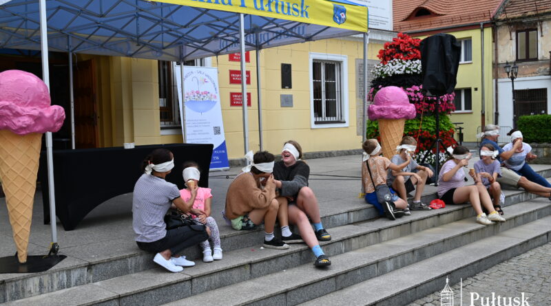Lody, emocje i rekordowe tempo. Pułtusk świętuje pierwsze mistrzostwa w jedzeniu lodów