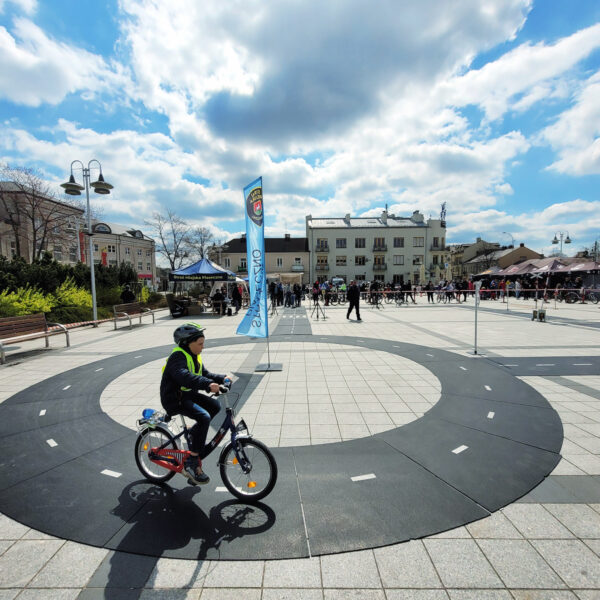 Rowerowy piknik w Piasecznie 2025