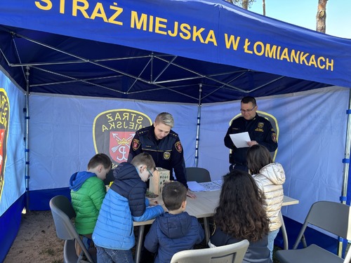 Pomagać i chronić – to przywilej i odpowiedzialność. Straż Miejska w Łomiankach zaprasza do swojego zespołu!