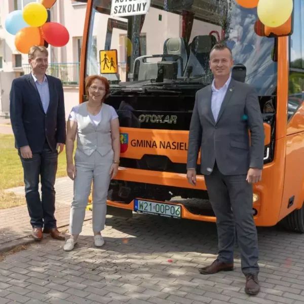 Nowy autobus szkolny