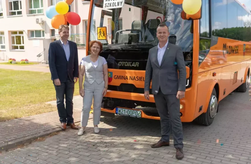 Nowy autobus szkolny
