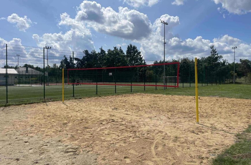 Nowe boisko do siatkówki plażowej w Podgajku już gotowe!