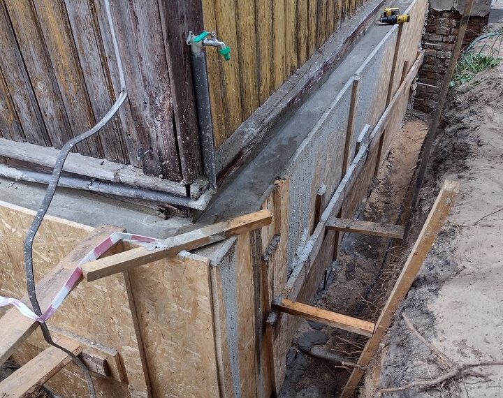 Wzmocnienie fundamentów budynku świetlicy wiejskiej w Ponurzycy