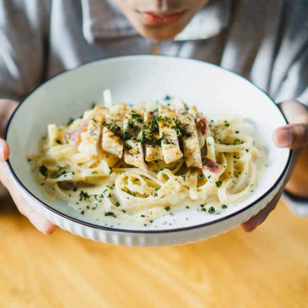Gminny Ośrodek Pomocy Społecznej w Nieporęcie informuje o możliwości uzyskania wsparcia w ramach rządowego wieloletniego programu „Posiłek w szkole i w domu”