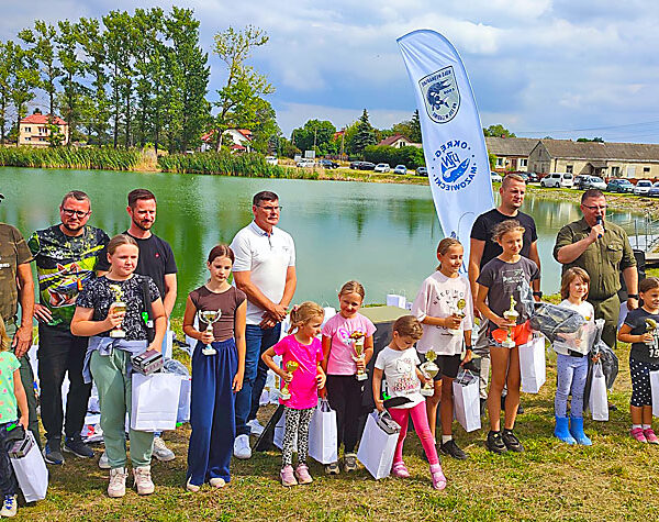 Piknik wędkarski „Nad wodą na sportowo” w Starym Kamieniu