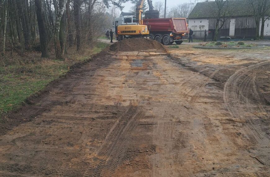 Rozpoczęcie budowy drogi w Królewie