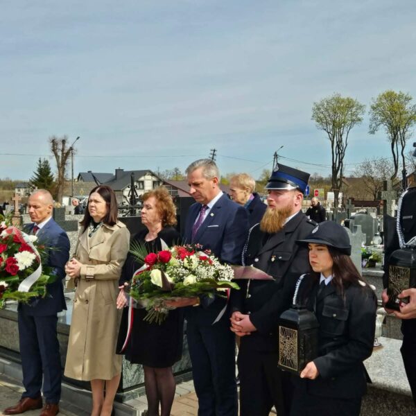 Obchody 86. rocznicy Zbrodni Katyńskiej oraz 16. rocznicy Katastrofy Smoleńskiej – fotorelacja